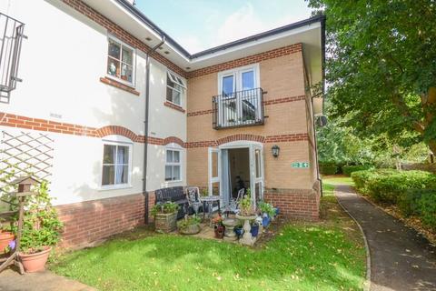 1 bedroom flat for sale - Whitebeam House, Woodland Court, Downend, Bristol, BS16 2RB