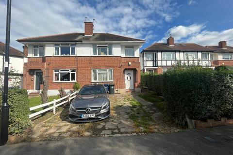 16 Penn Close, Greenford, UB6 9NS