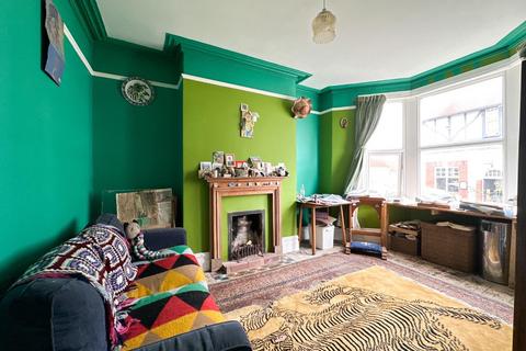 2 bedroom terraced house for sale, Leighton Road, Knowle, Bristol