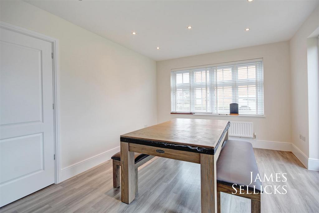 Open plan dining kitchen