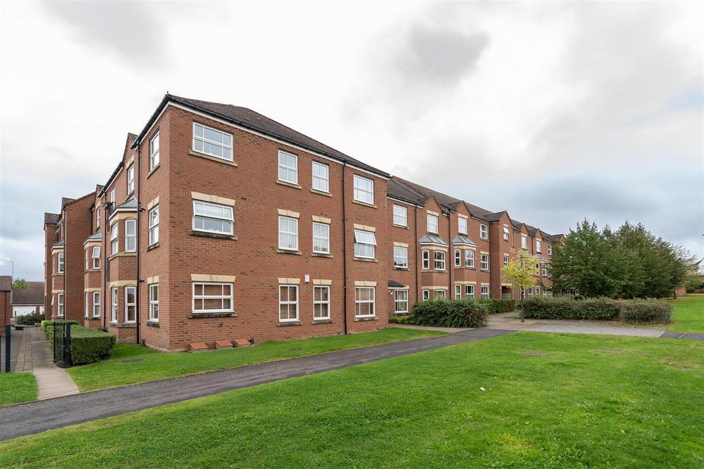 Wharf Lane, Solihull 2 bed apartment £950 pcm (£219 pw)