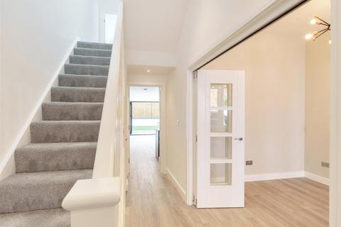 22 Douglas Road, London, NW6 7RP