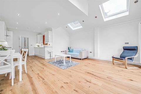 2 bedroom flat for sale - Fairbridge Road, Archway