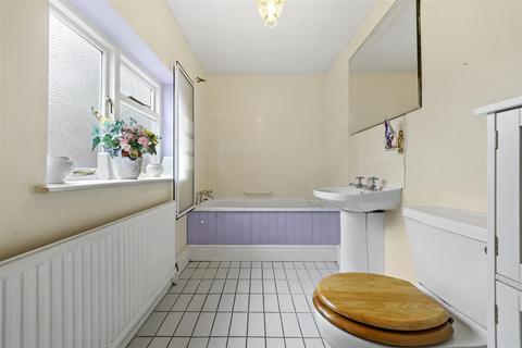 2 bedroom cottage for sale - New Road, Harrow