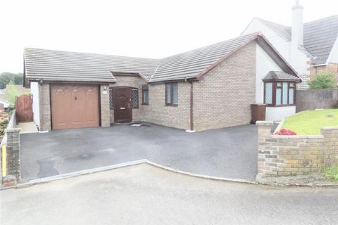 12 Aysshton Gardens, Callington, PL17 7DW