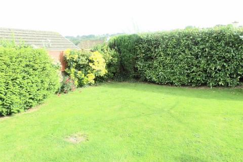 12 Aysshton Gardens, Callington, PL17 7DW