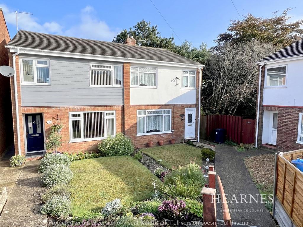 Farnham Road, Poole, BH12 3 bed semidetached house £325,000