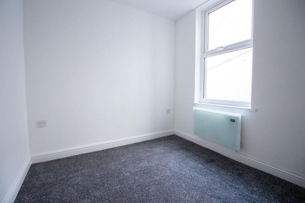 Marine Road West, Morecambe 1 bed flat to rent £475 pcm (£110 pw)