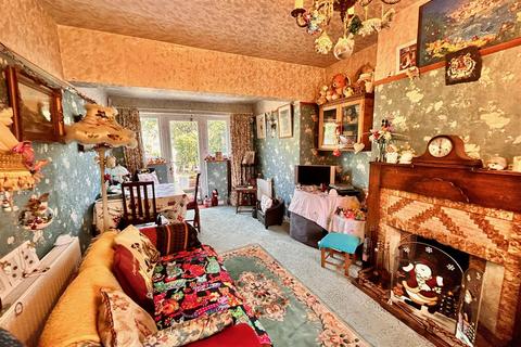 3 bedroom semi-detached house for sale - Claremont, Wergs Hall Road, Codsall, Wolverhampton