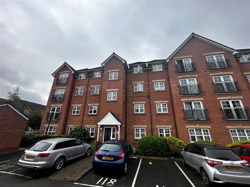 Fog Lane, West Didsbury, Manchester 2 bed flat £1,100 pcm (£254 pw)