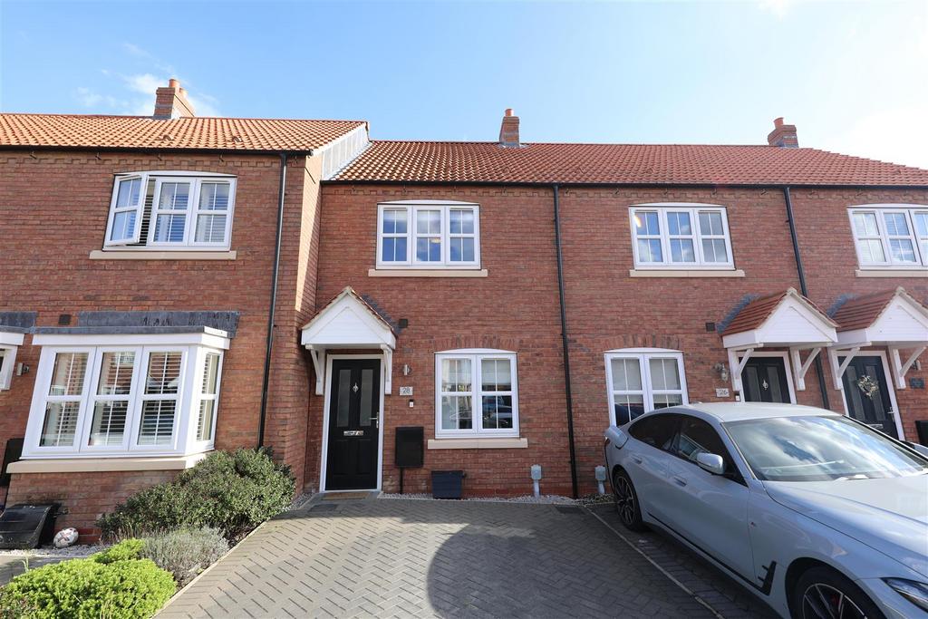 Appleby Road, Kingswood, Hull 2 bed terraced house for sale £155,000