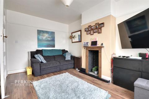 2 bedroom maisonette for sale, Greenford, UB6