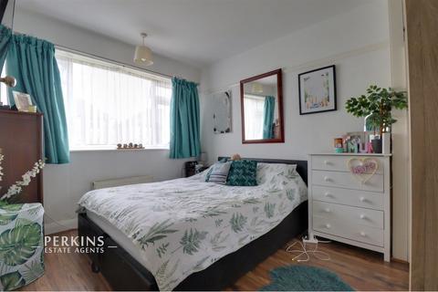 2 bedroom maisonette for sale, Greenford, UB6