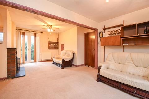 39 Eversley Crescent, St Leonards-on-sea, TN37 6QF
