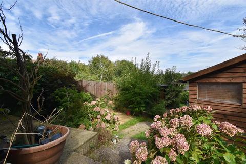 39 Eversley Crescent, St Leonards-on-sea, TN37 6QF
