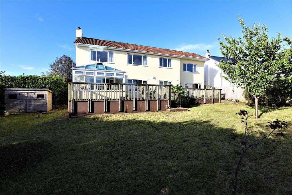 Darren Close, Cowbridge, Vale Of... 4 bed house £650,000