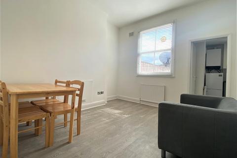 1 bedroom apartment to rent - Evington Road, Near Victoria Park, Leicester
