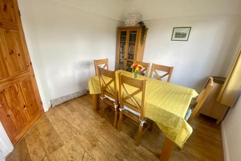 15 Banstead Avenue, Manchester, M22 4AQ