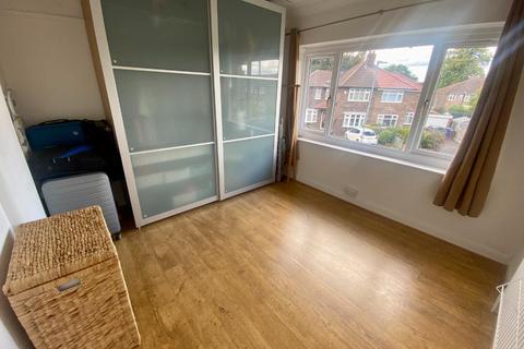 15 Banstead Avenue, Manchester, M22 4AQ
