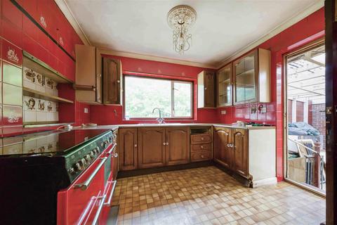 48 The Crescent, Bricket Wood, St Albans, AL2 3NF