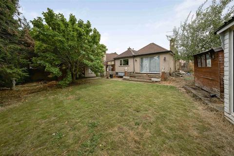 48 The Crescent, Bricket Wood, St Albans, AL2 3NF