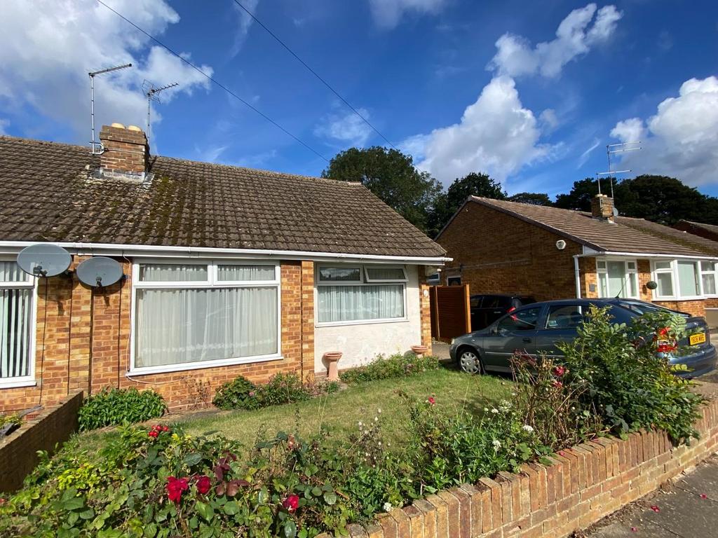 Coppice Drive, Parklands, Northampton NN3 2 bed semidetached bungalow for sale £214,995