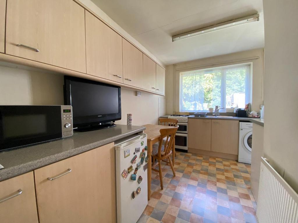 Coppice Drive, Parklands, Northampton... 2 bed semidetached bungalow