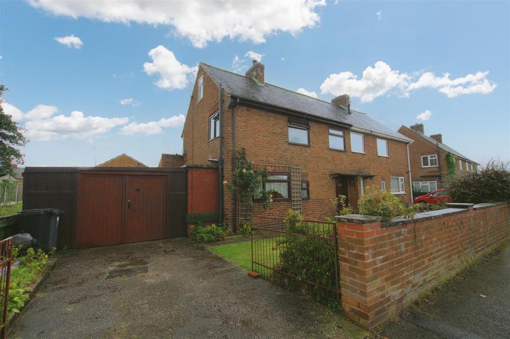 Seely Avenue, Calverton, Nottingham 2 bed semidetached house for sale