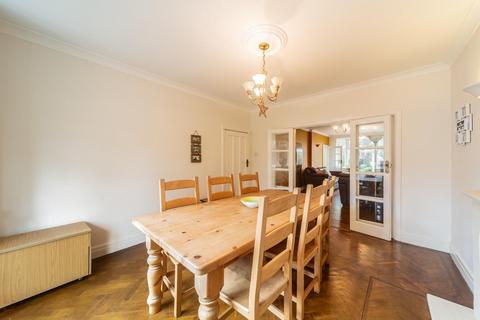 45 Shanklin Drive, Leicester, LE2 3QE