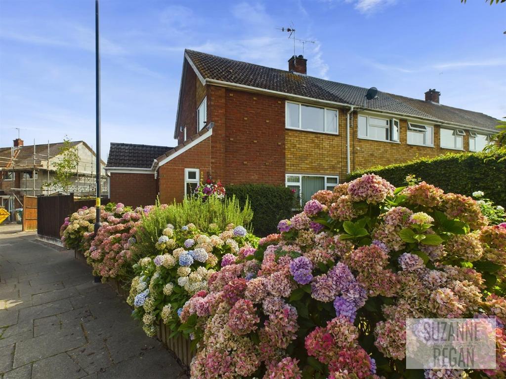 Wyld Court, Coventry 3 bed end of terrace house £285,000
