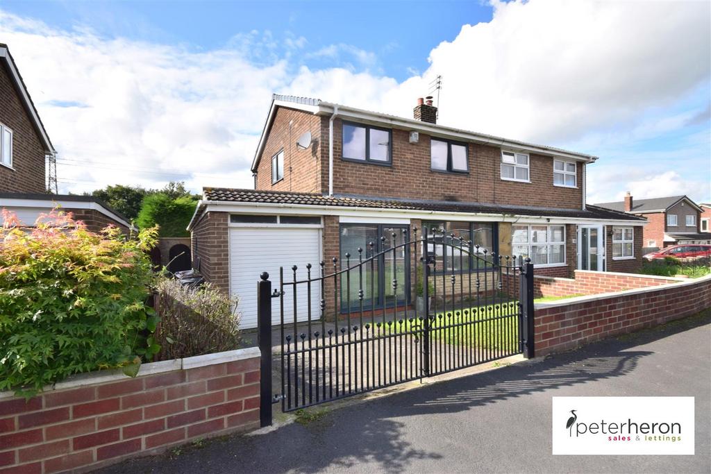 Park Lea, East Herrington, Sunderland 3 bed semidetached house for