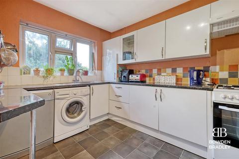 304 Manford Way, Chigwell, IG7 4AD