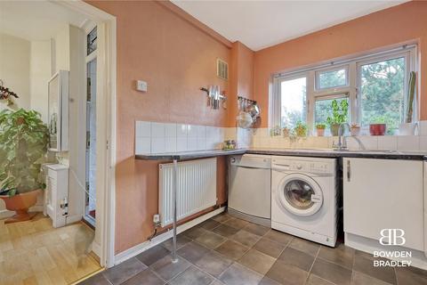 304 Manford Way, Chigwell, IG7 4AD