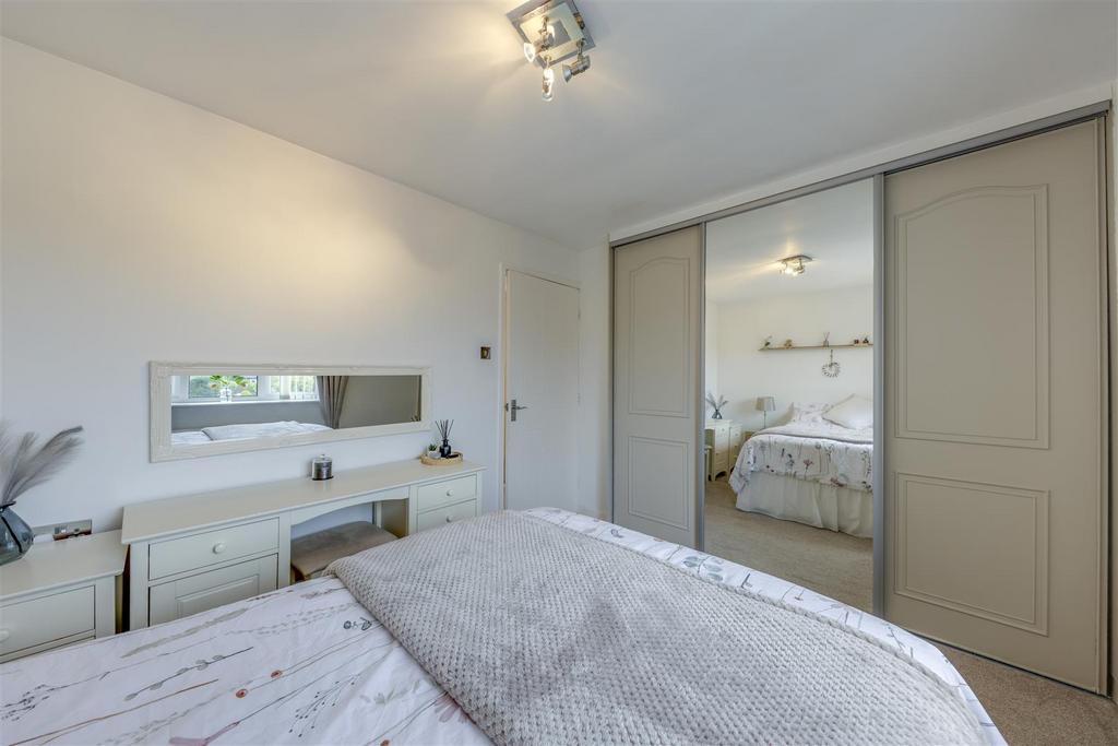 Bedroom 1 Alt