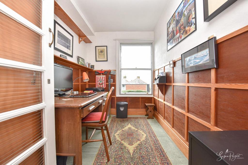 Home Office/Bedroom Six