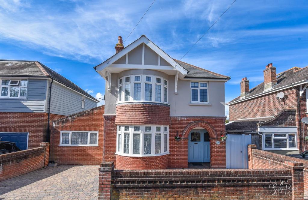 Mayfield Road, Ryde 4 bed detached house for sale £485,000
