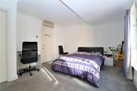 1 bedroom in a house share to rent - Brightlingsea Place, Limehouse, E14
