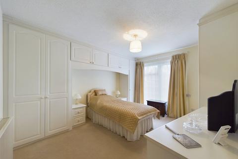 2 bedroom apartment for sale - Pegasus Court, St. Stephens Road, Cheltenham, Gloucestershire, GL51