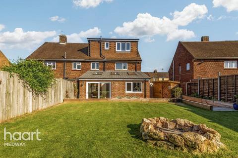 41 Frittenden Road, Wainscott, Rochester, ME2 4JU