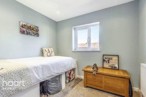 41 Frittenden Road, Wainscott, Rochester, ME2 4JU