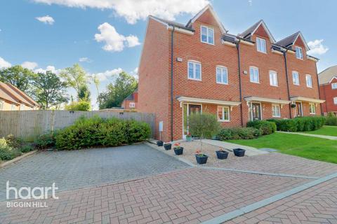 3 bedroom end of terrace house for sale, Canville Rise, Westerham