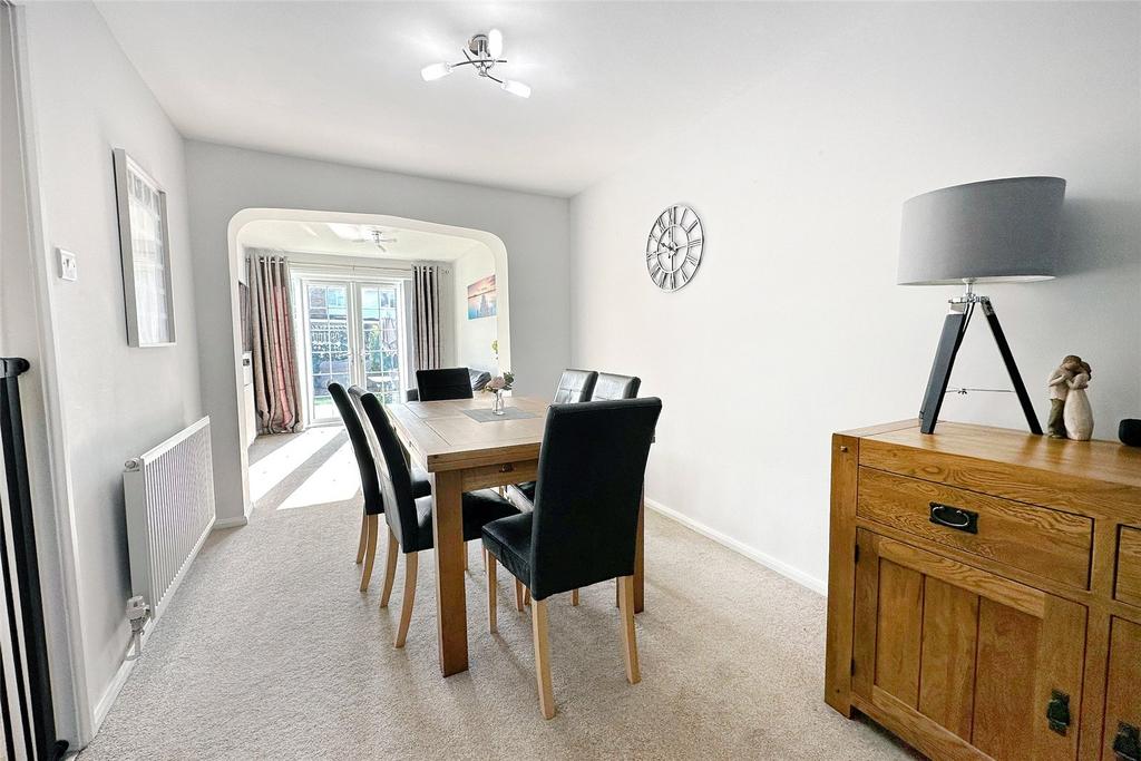 Beaumont Park, Littlehampton, West Sussex 4 bed semidetached house for