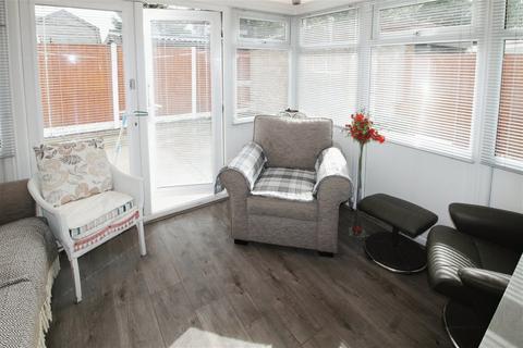 25 Cader Avenue, Kinmel Bay, Rhyl, LL18 5HU