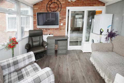 25 Cader Avenue, Kinmel Bay, Rhyl, LL18 5HU
