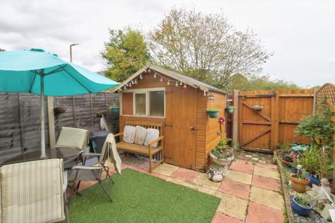 84 Peacocks, Harlow, CM19 5NZ