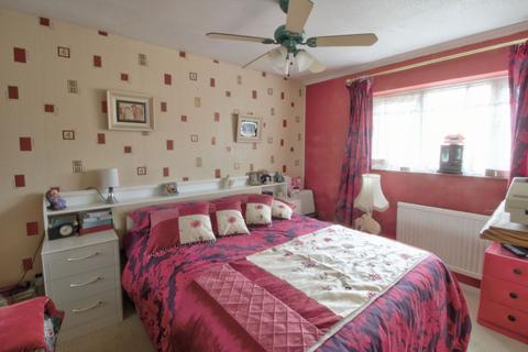 84 Peacocks, Harlow, CM19 5NZ