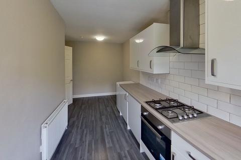 2 bedroom flat to rent, Clouston Court, Glasgow, G20