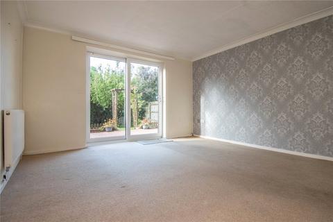 2 bedroom semi-detached house for sale - Harvest Close, Stoke Heath, Bromsgrove, Worcestershire, B60