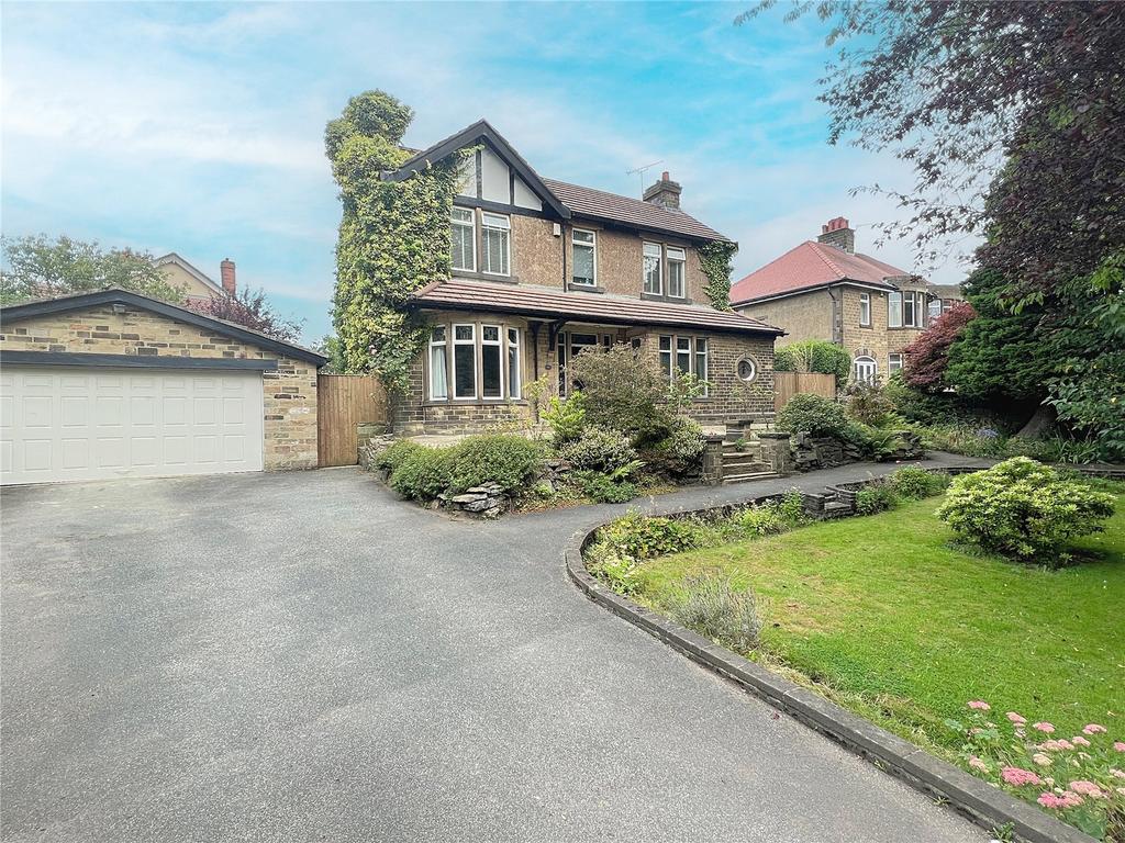 Halifax Road, Wibsey, Bradford, BD6 5 bed detached house for sale £