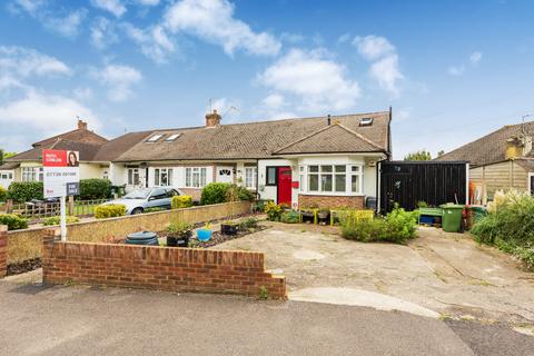 Gaston Bridge Road, Shepperton, Surrey